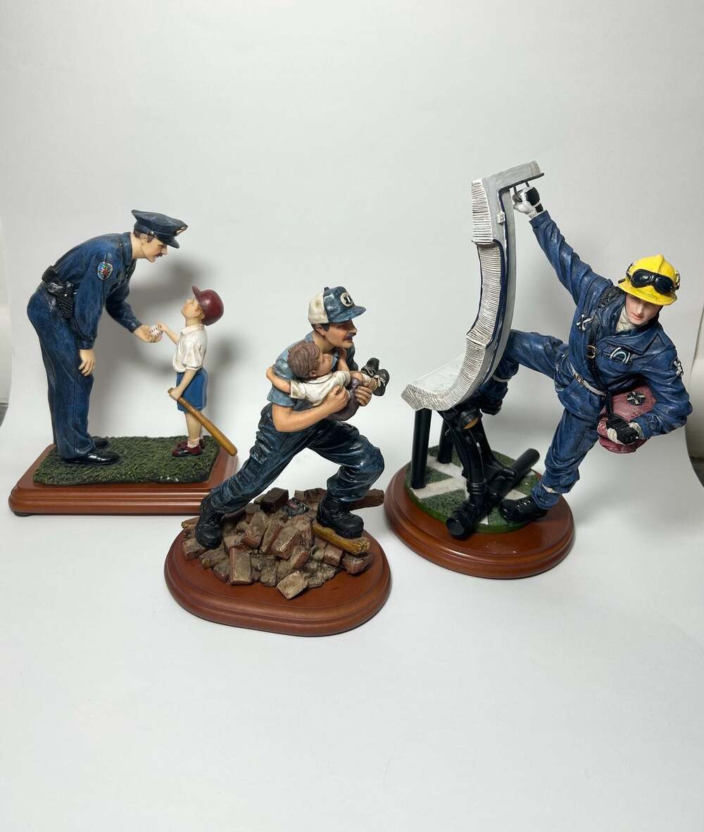 Vanmark Medics of Valor and Blue Hats of Bravery Collection Set of 3 Figurines